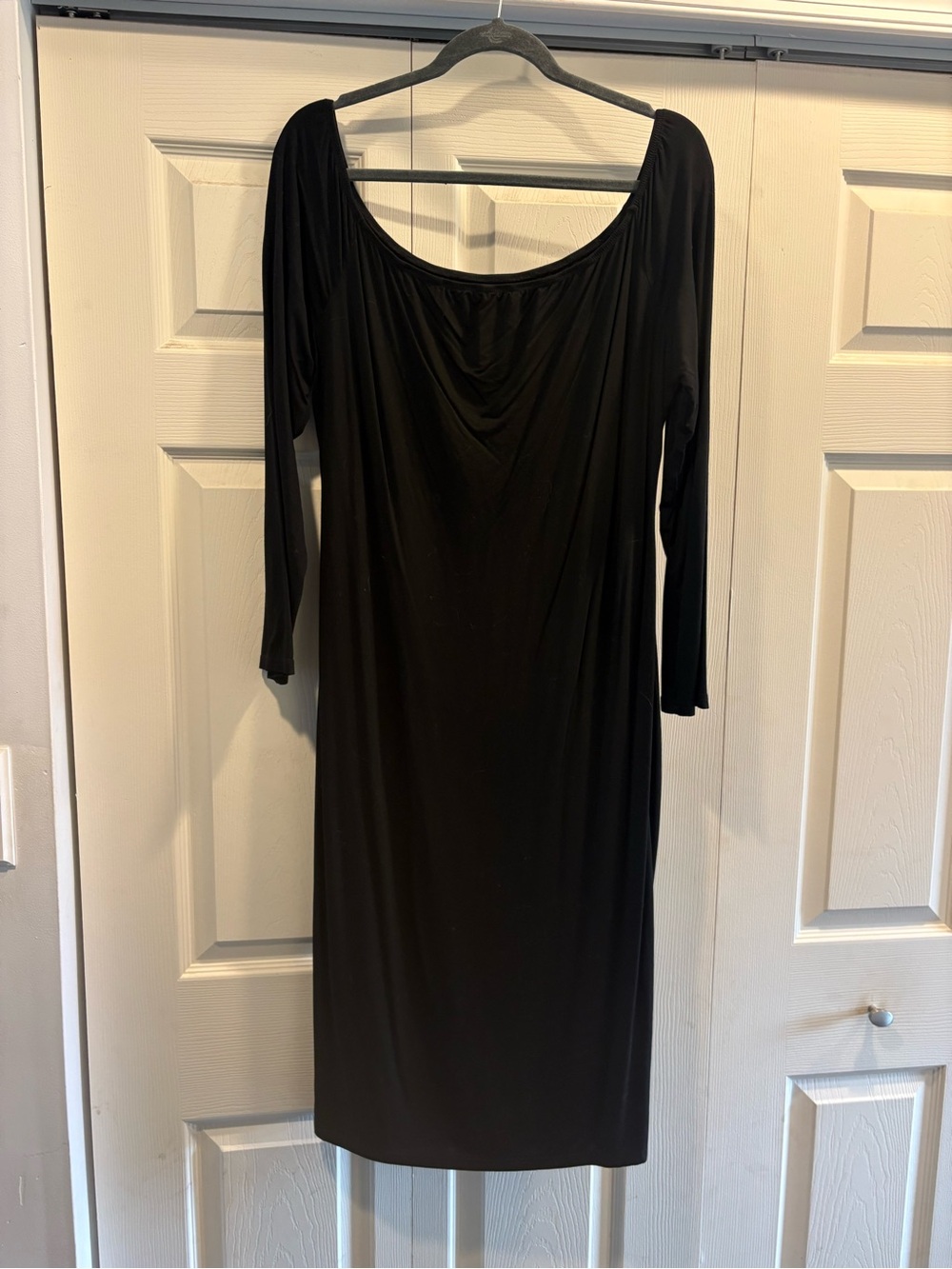 SHEIN Black Scoop Neck Midi Dress with Long Sleeves